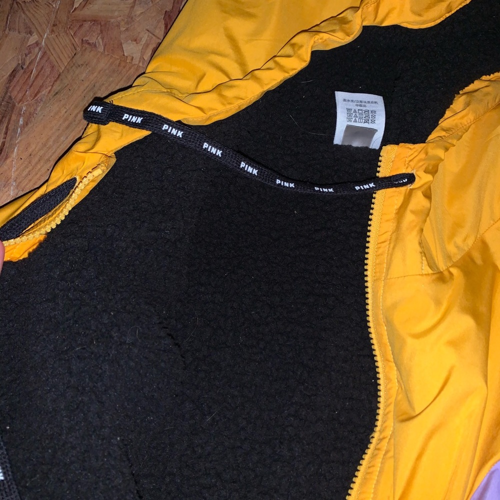 jacket - Picture 3 of 4